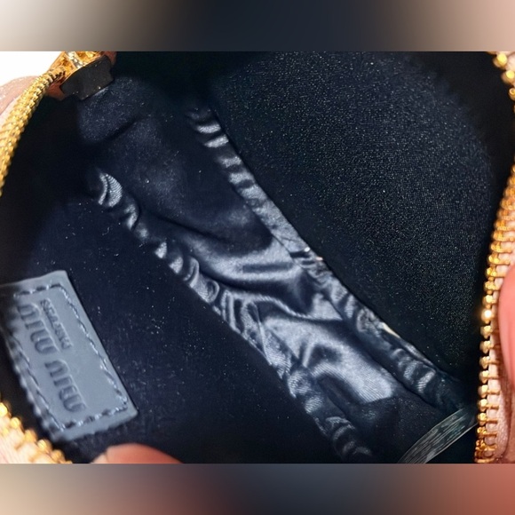 Miu Miu Blush Pink Velvet Bag Gold Chain Wristlet - Picture 6 of 8